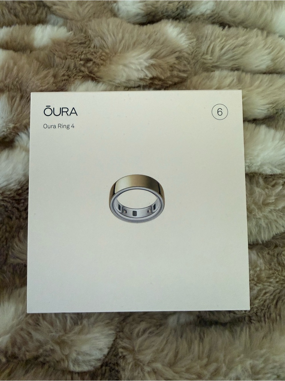 Oura Ring 4 Gold Smart Ring - Gold Finish